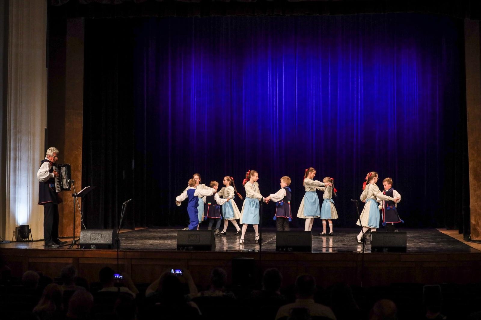 Zdjęcie w galerii na portalu naszraciborz.pl: Laureaci konkursu tańca w ramach XIV Powiatowego Festiwalu Twórczości Artystycznej wiadomości z regionu