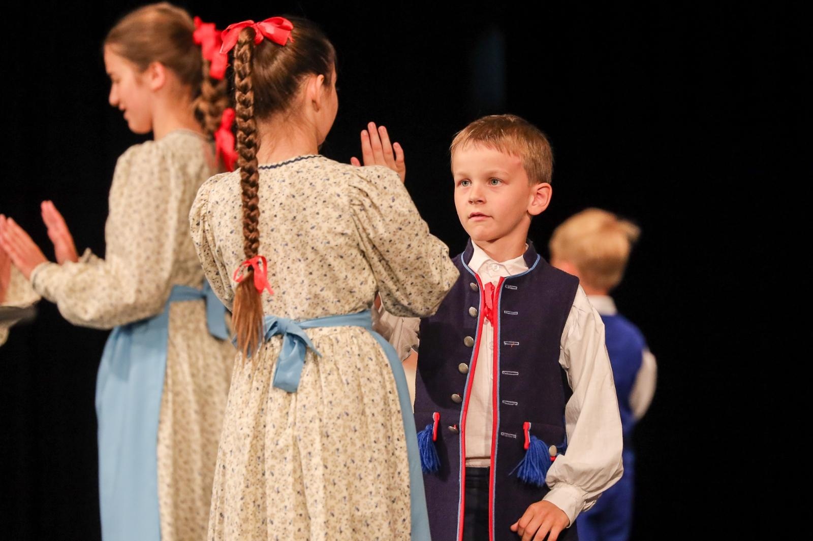 Zdjęcie w galerii na portalu naszraciborz.pl: Laureaci konkursu tańca w ramach XIV Powiatowego Festiwalu Twórczości Artystycznej wiadomości z regionu