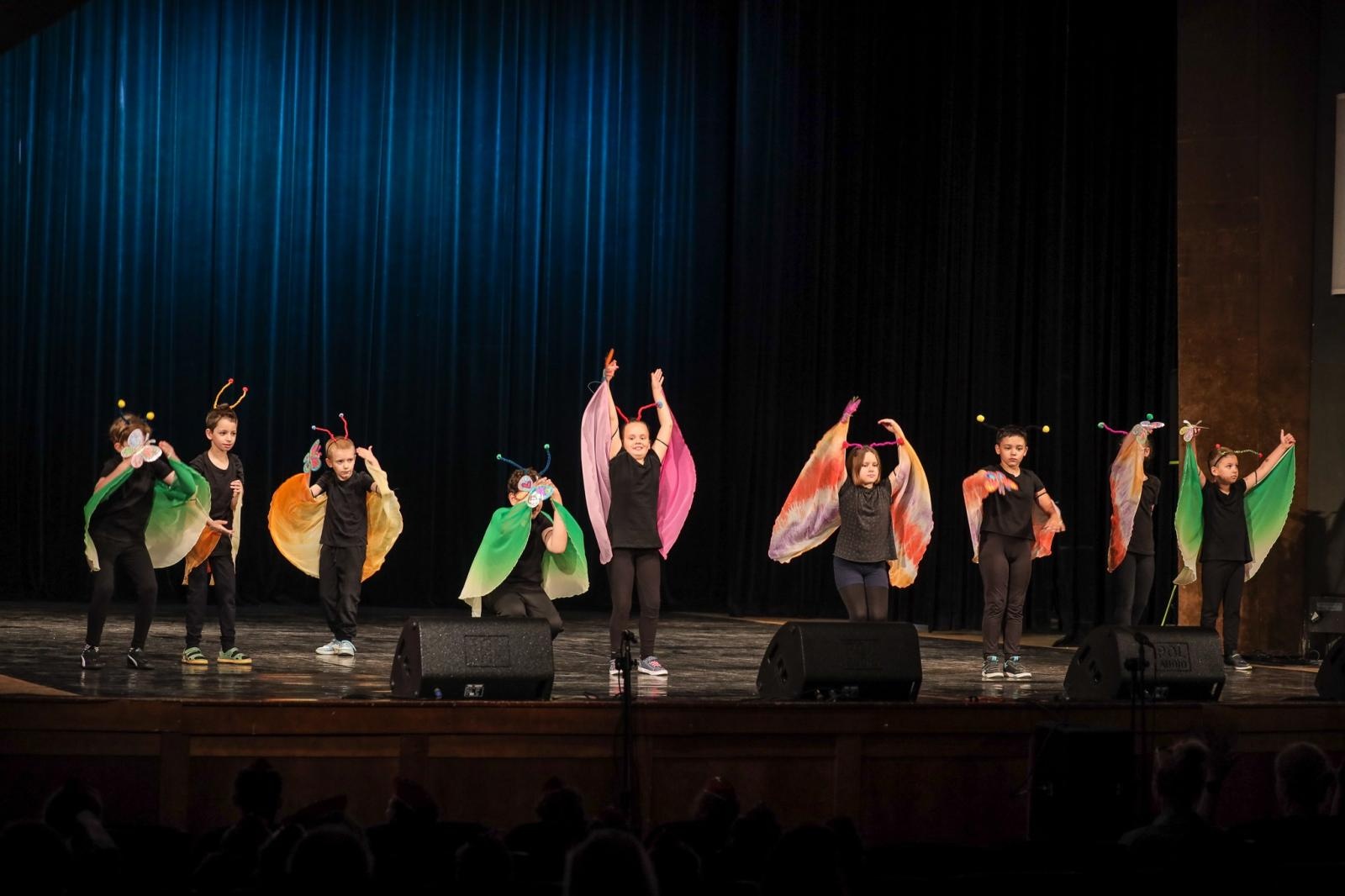 Zdjęcie w galerii na portalu naszraciborz.pl: Laureaci konkursu tańca w ramach XIV Powiatowego Festiwalu Twórczości Artystycznej wiadomości z regionu
