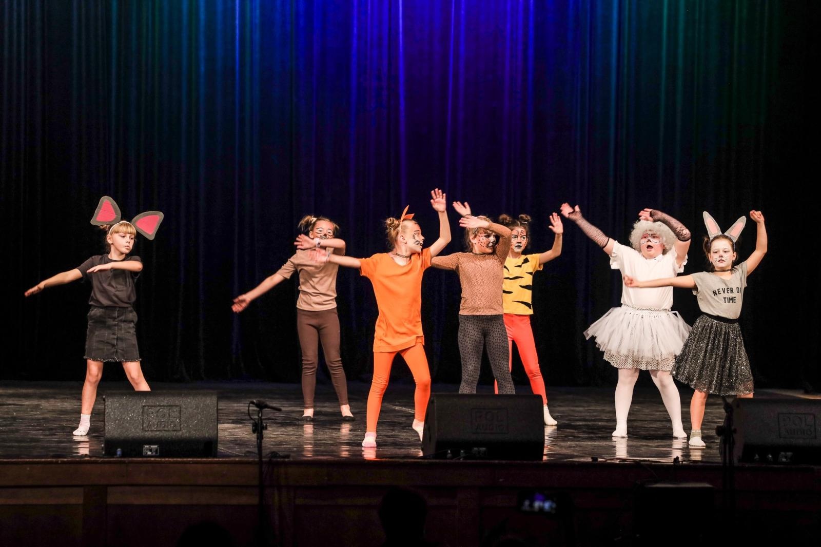 Zdjęcie w galerii na portalu naszraciborz.pl: Laureaci konkursu tańca w ramach XIV Powiatowego Festiwalu Twórczości Artystycznej wiadomości z regionu