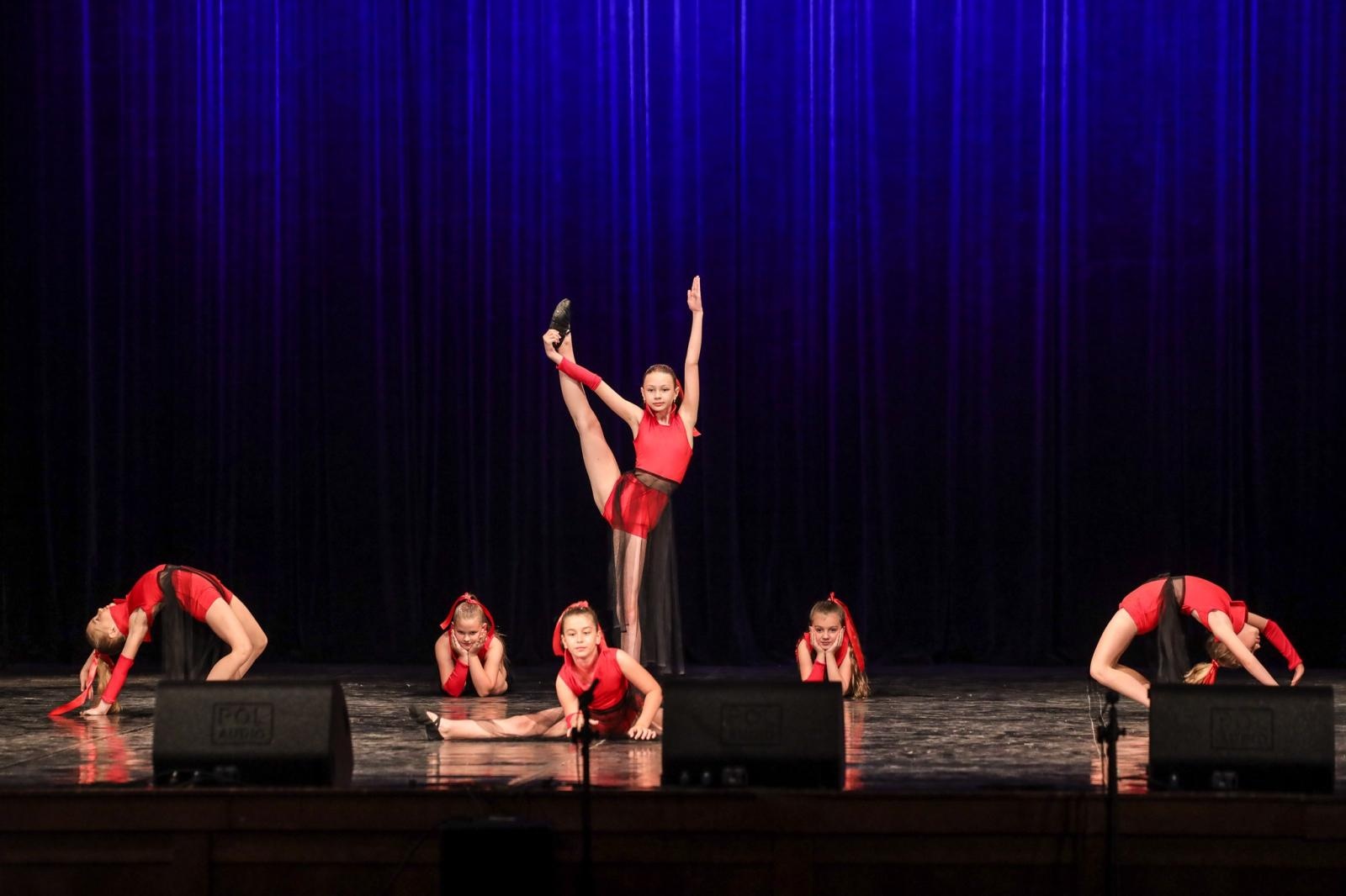 Zdjęcie w galerii na portalu naszraciborz.pl: Laureaci konkursu tańca w ramach XIV Powiatowego Festiwalu Twórczości Artystycznej wiadomości z regionu