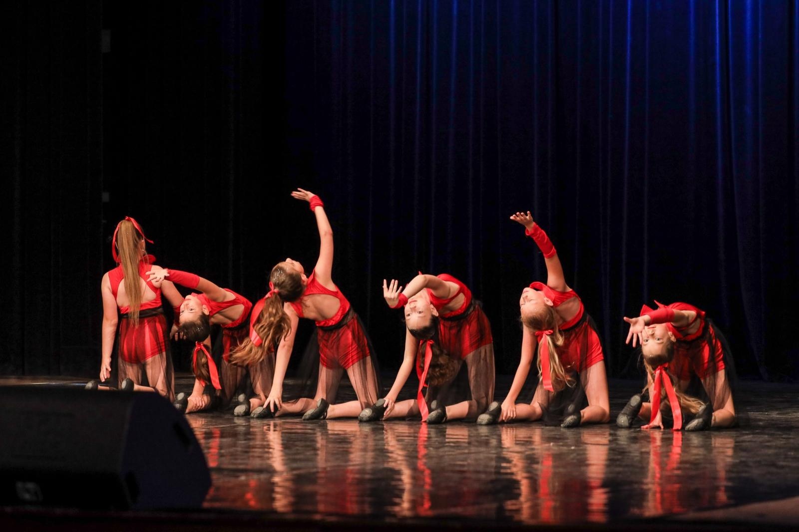 Zdjęcie w galerii na portalu naszraciborz.pl: Laureaci konkursu tańca w ramach XIV Powiatowego Festiwalu Twórczości Artystycznej wiadomości z regionu