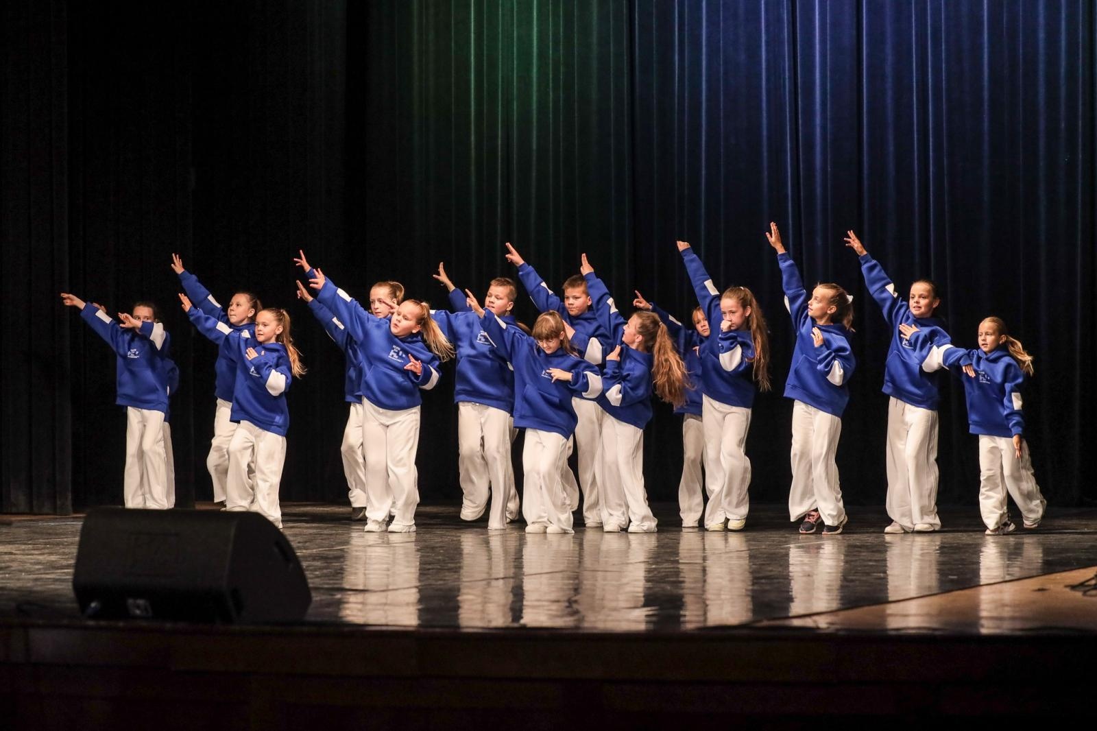 Zdjęcie w galerii na portalu naszraciborz.pl: Laureaci konkursu tańca w ramach XIV Powiatowego Festiwalu Twórczości Artystycznej wiadomości z regionu