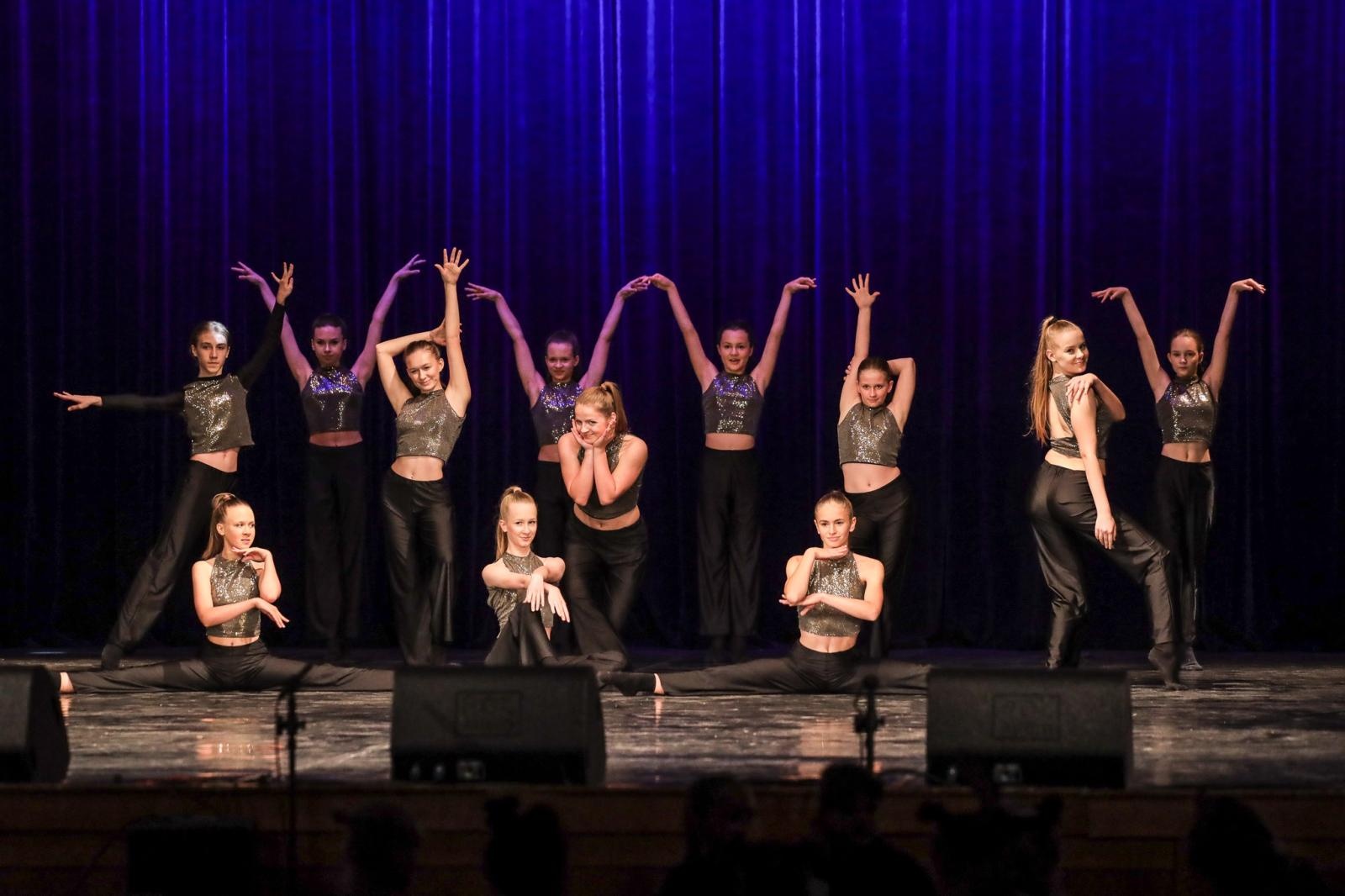 Zdjęcie w galerii na portalu naszraciborz.pl: Laureaci konkursu tańca w ramach XIV Powiatowego Festiwalu Twórczości Artystycznej wiadomości z regionu