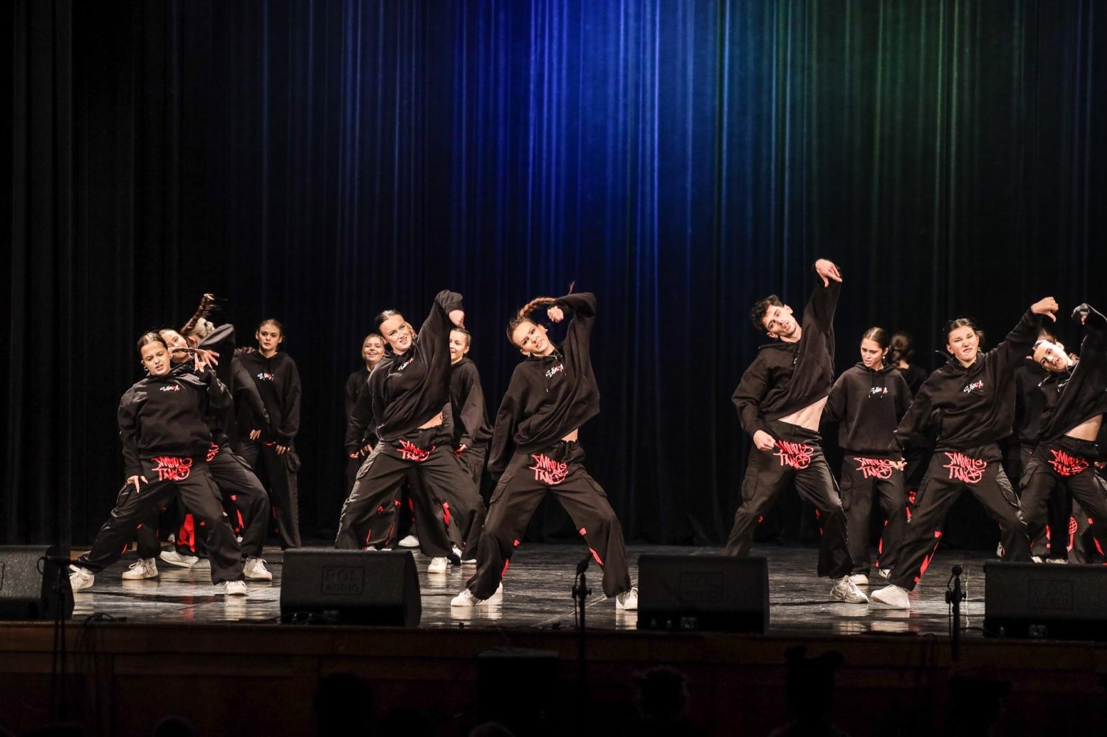 Zdjęcie w galerii na portalu naszraciborz.pl: Laureaci konkursu tańca w ramach XIV Powiatowego Festiwalu Twórczości Artystycznej wiadomości z regionu