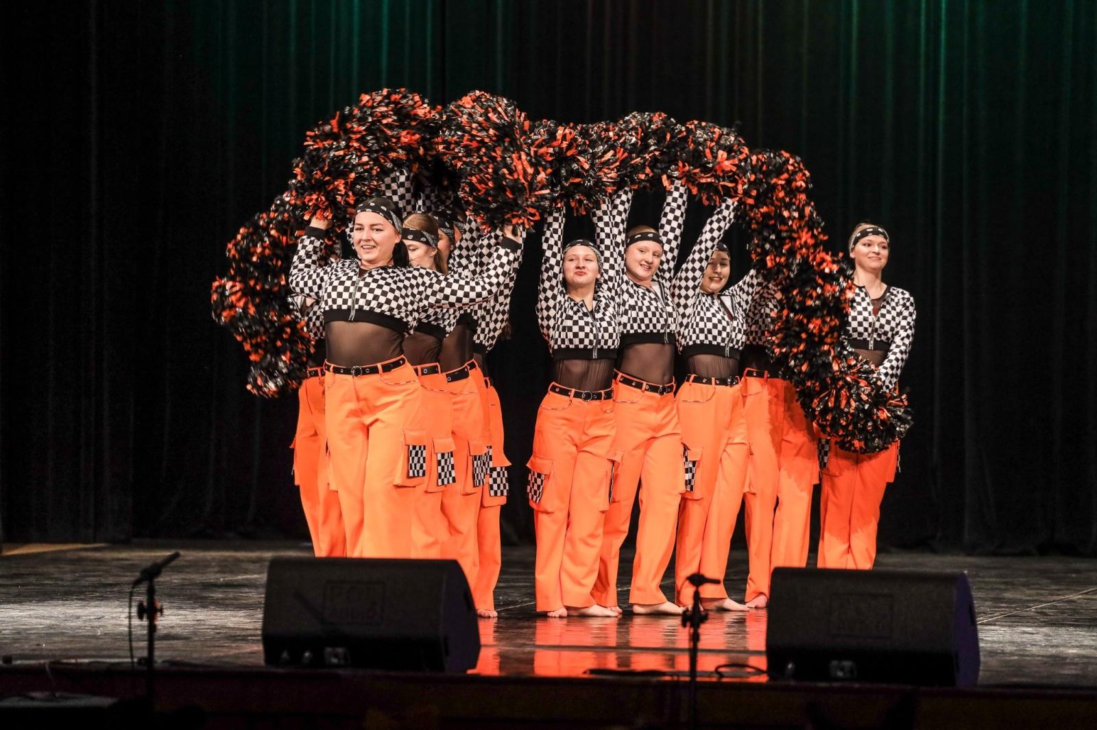 Zdjęcie w galerii na portalu naszraciborz.pl: Laureaci konkursu tańca w ramach XIV Powiatowego Festiwalu Twórczości Artystycznej wiadomości z regionu