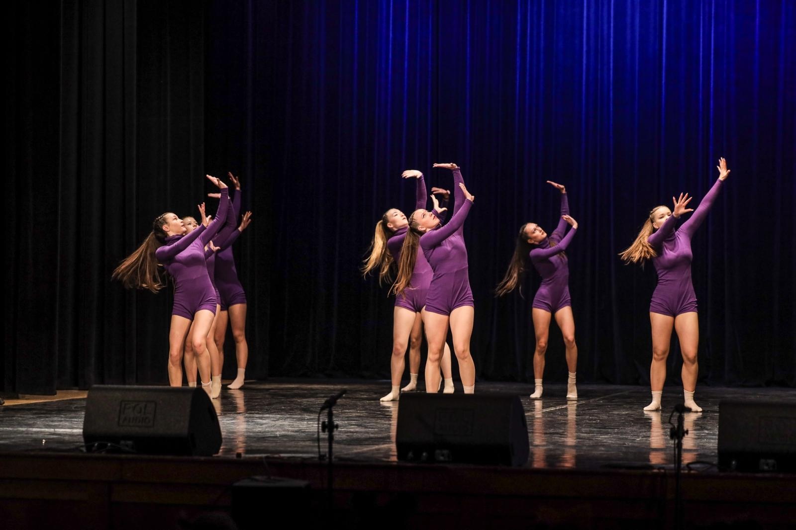 Zdjęcie w galerii na portalu naszraciborz.pl: Laureaci konkursu tańca w ramach XIV Powiatowego Festiwalu Twórczości Artystycznej wiadomości z regionu