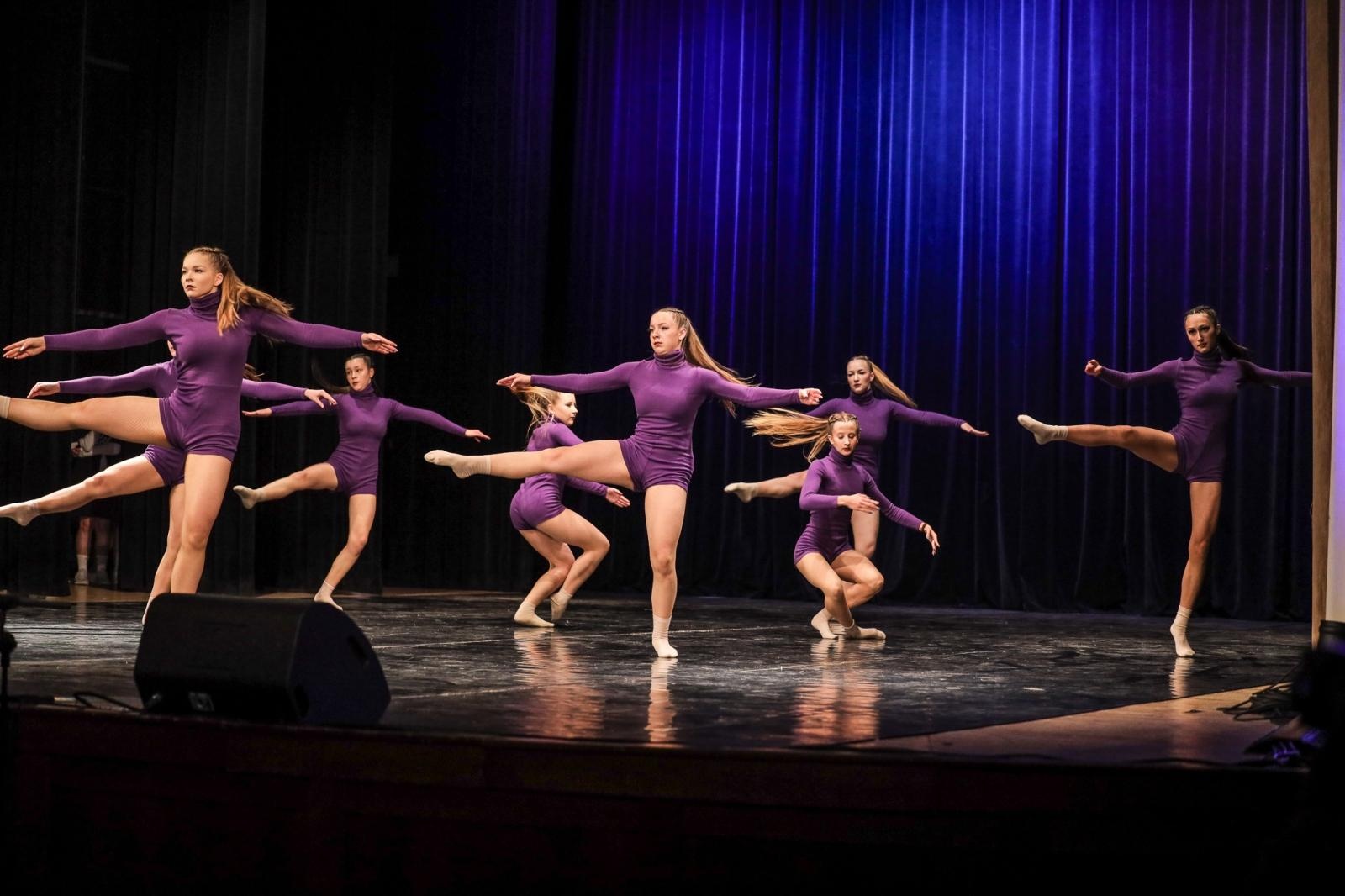 Zdjęcie w galerii na portalu naszraciborz.pl: Laureaci konkursu tańca w ramach XIV Powiatowego Festiwalu Twórczości Artystycznej wiadomości z regionu