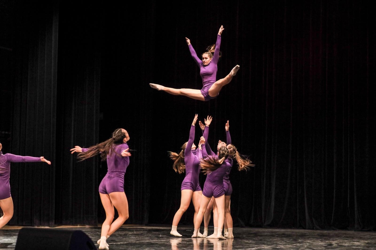 Zdjęcie w galerii na portalu naszraciborz.pl: Laureaci konkursu tańca w ramach XIV Powiatowego Festiwalu Twórczości Artystycznej wiadomości z regionu