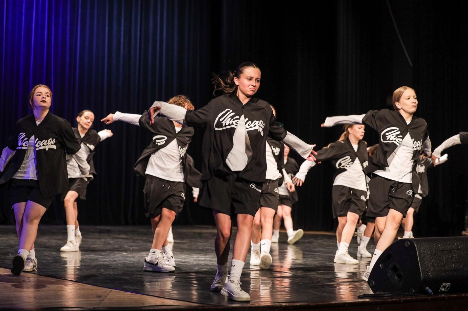 Zdjęcie w galerii na portalu naszraciborz.pl: Laureaci konkursu tańca w ramach XIV Powiatowego Festiwalu Twórczości Artystycznej wiadomości z regionu