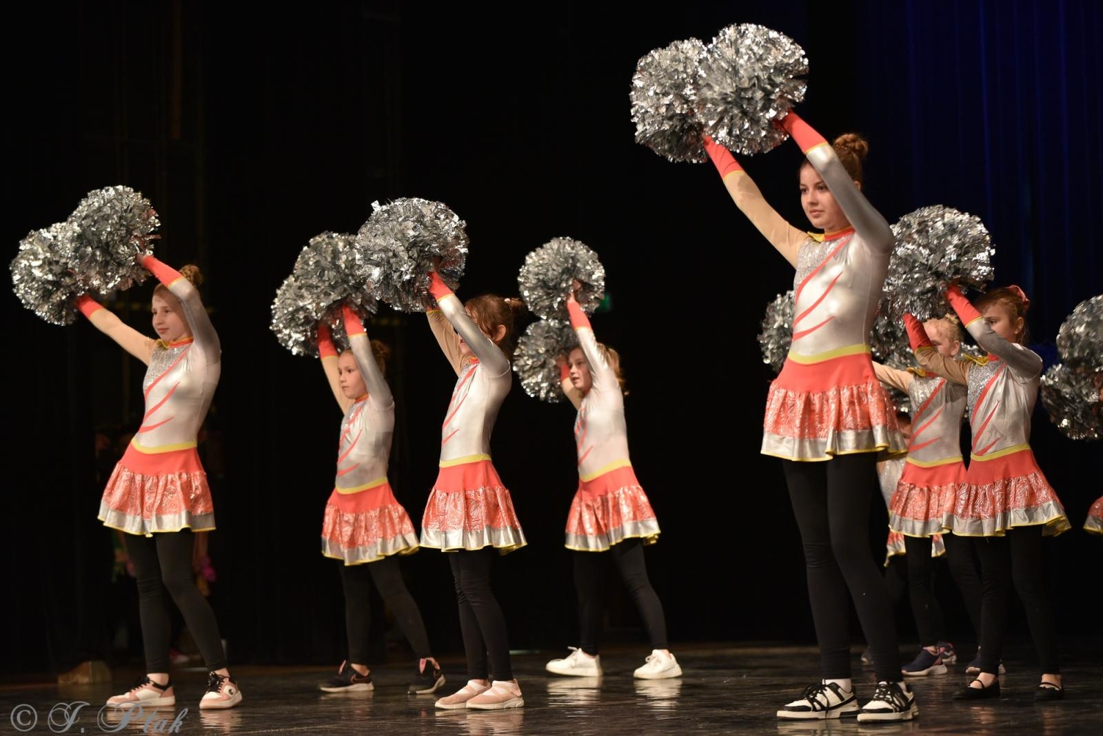 Zdjęcie w galerii na portalu naszraciborz.pl: Laureaci konkursu tańca w ramach XIV Powiatowego Festiwalu Twórczości Artystycznej wiadomości z regionu