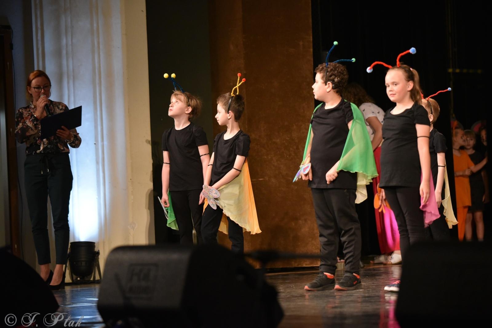 Zdjęcie w galerii na portalu naszraciborz.pl: Laureaci konkursu tańca w ramach XIV Powiatowego Festiwalu Twórczości Artystycznej wiadomości z regionu