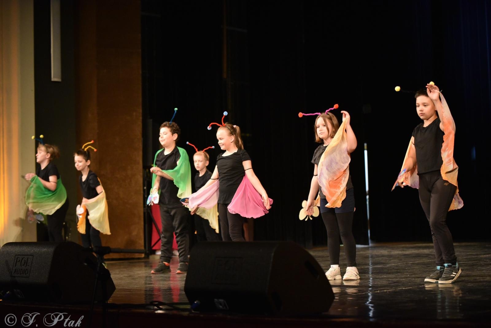 Zdjęcie w galerii na portalu naszraciborz.pl: Laureaci konkursu tańca w ramach XIV Powiatowego Festiwalu Twórczości Artystycznej wiadomości z regionu