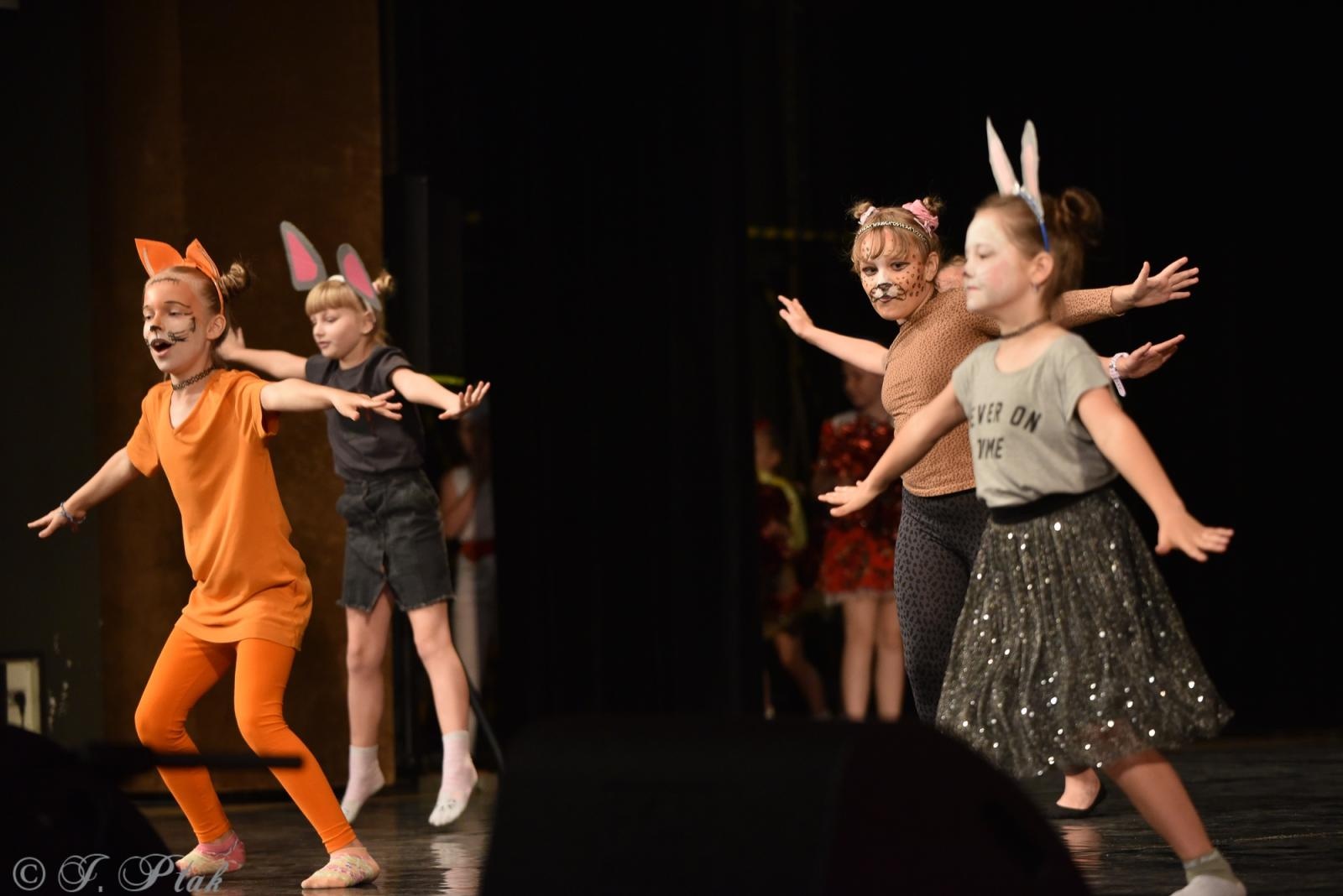 Zdjęcie w galerii na portalu naszraciborz.pl: Laureaci konkursu tańca w ramach XIV Powiatowego Festiwalu Twórczości Artystycznej wiadomości z regionu