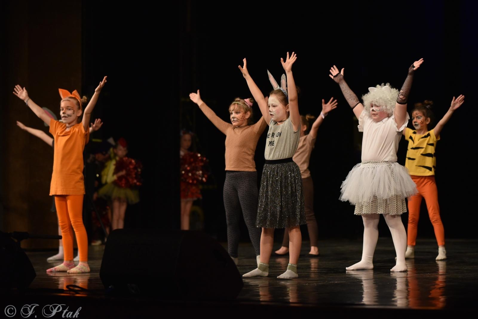 Zdjęcie w galerii na portalu naszraciborz.pl: Laureaci konkursu tańca w ramach XIV Powiatowego Festiwalu Twórczości Artystycznej wiadomości z regionu