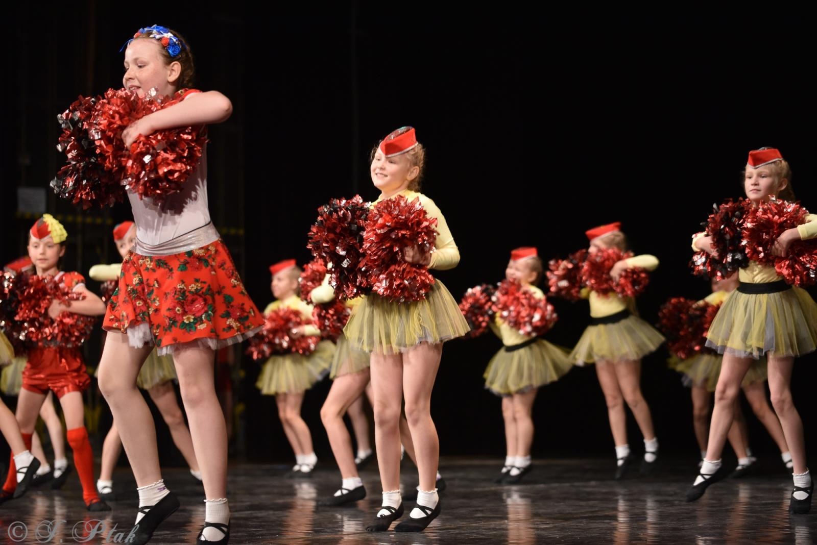 Zdjęcie w galerii na portalu naszraciborz.pl: Laureaci konkursu tańca w ramach XIV Powiatowego Festiwalu Twórczości Artystycznej wiadomości z regionu