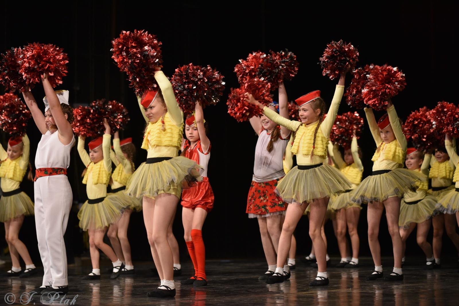 Zdjęcie w galerii na portalu naszraciborz.pl: Laureaci konkursu tańca w ramach XIV Powiatowego Festiwalu Twórczości Artystycznej wiadomości z regionu