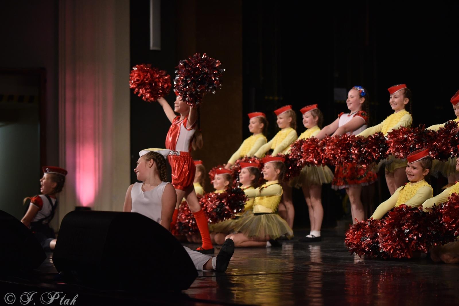Zdjęcie w galerii na portalu naszraciborz.pl: Laureaci konkursu tańca w ramach XIV Powiatowego Festiwalu Twórczości Artystycznej wiadomości z regionu