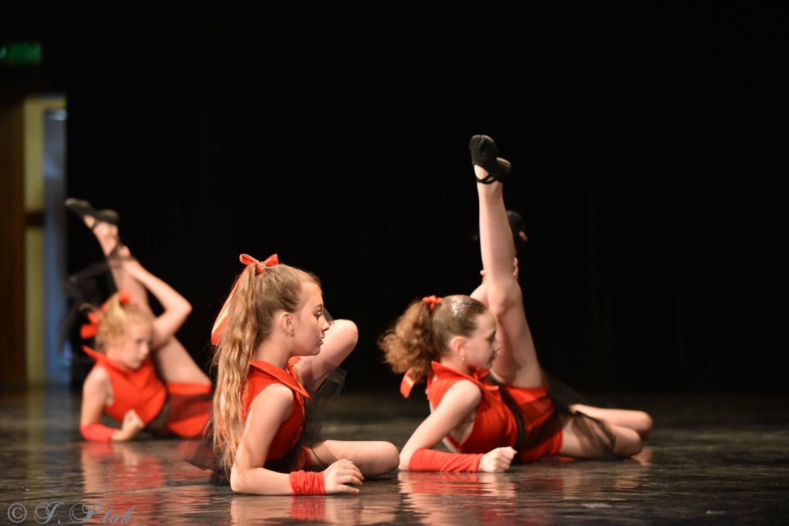 Zdjęcie w galerii na portalu naszraciborz.pl: Laureaci konkursu tańca w ramach XIV Powiatowego Festiwalu Twórczości Artystycznej wiadomości z regionu