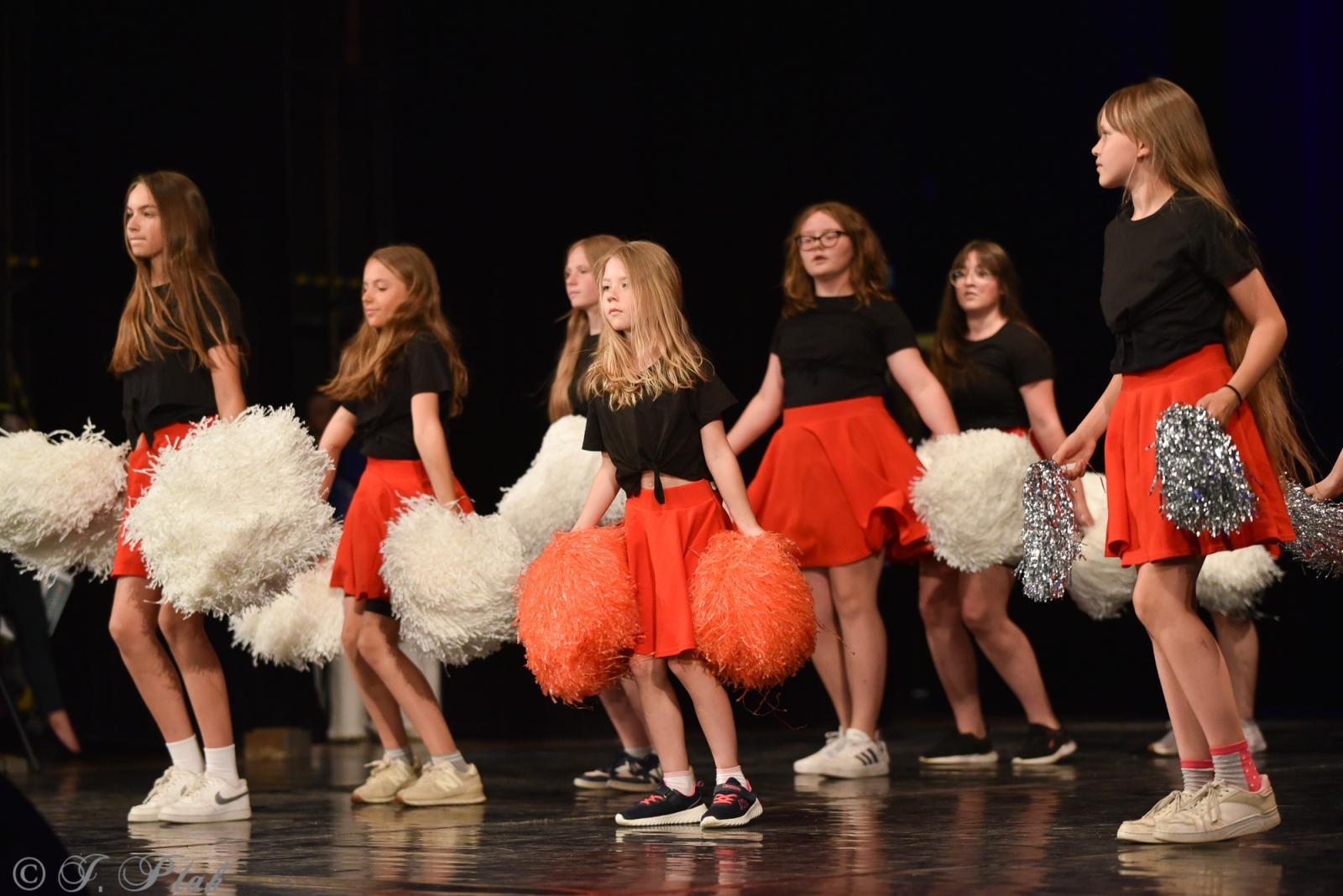 Zdjęcie w galerii na portalu naszraciborz.pl: Laureaci konkursu tańca w ramach XIV Powiatowego Festiwalu Twórczości Artystycznej wiadomości z regionu