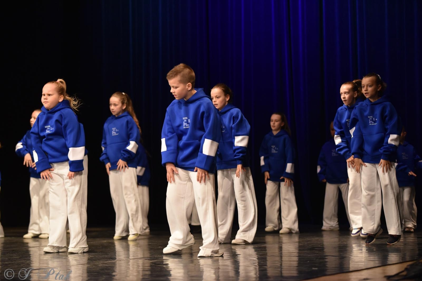 Zdjęcie w galerii na portalu naszraciborz.pl: Laureaci konkursu tańca w ramach XIV Powiatowego Festiwalu Twórczości Artystycznej wiadomości z regionu