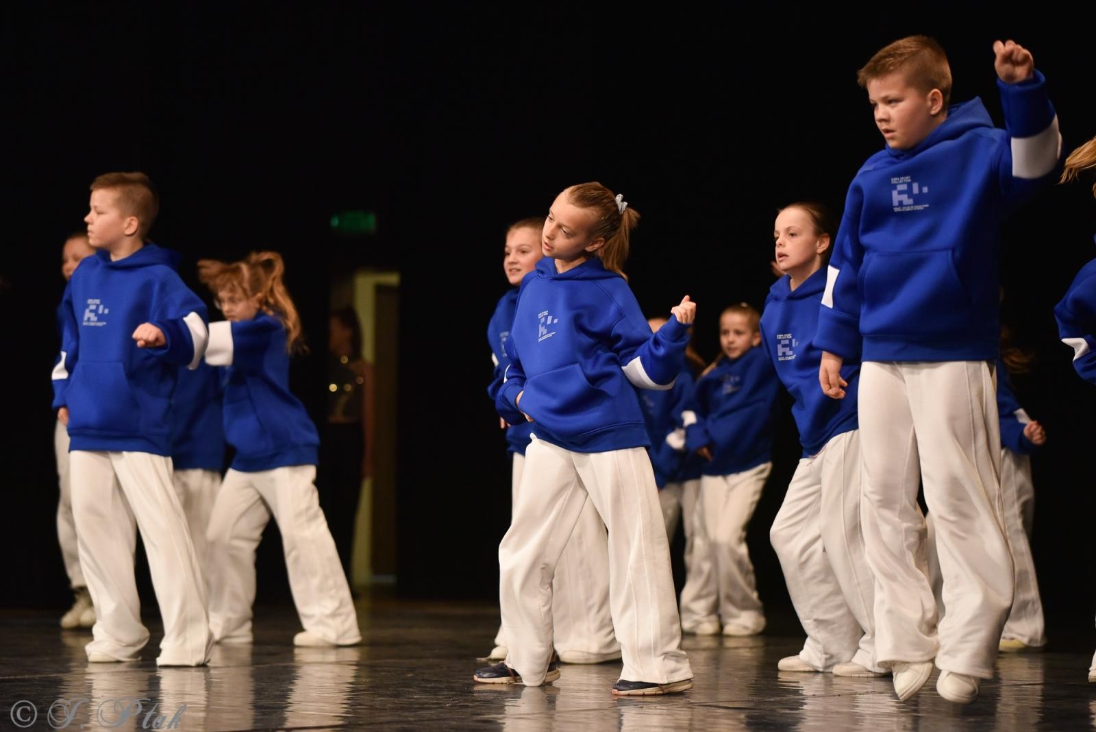 Zdjęcie w galerii na portalu naszraciborz.pl: Laureaci konkursu tańca w ramach XIV Powiatowego Festiwalu Twórczości Artystycznej wiadomości z regionu