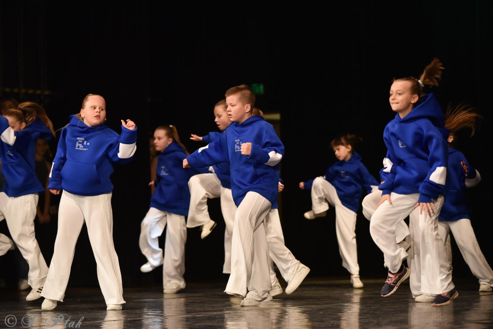 Zdjęcie w galerii na portalu naszraciborz.pl: Laureaci konkursu tańca w ramach XIV Powiatowego Festiwalu Twórczości Artystycznej wiadomości z regionu