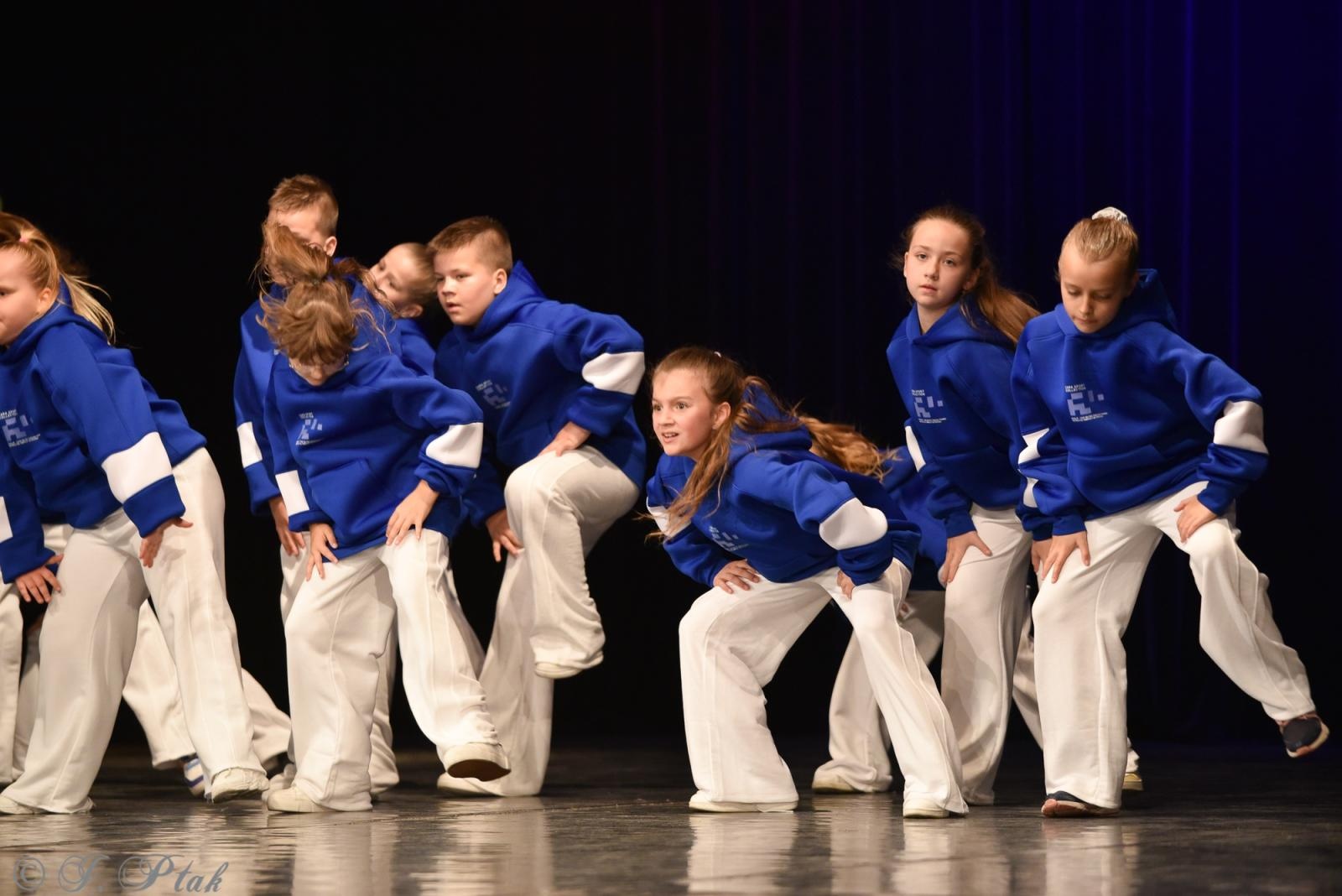 Zdjęcie w galerii na portalu naszraciborz.pl: Laureaci konkursu tańca w ramach XIV Powiatowego Festiwalu Twórczości Artystycznej wiadomości z regionu