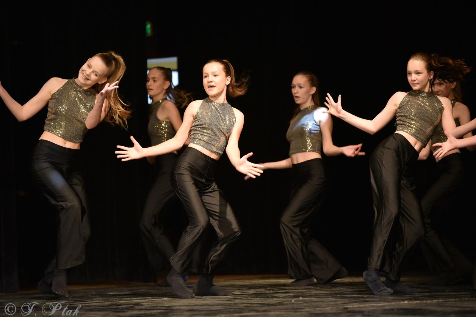 Zdjęcie w galerii na portalu naszraciborz.pl: Laureaci konkursu tańca w ramach XIV Powiatowego Festiwalu Twórczości Artystycznej wiadomości z regionu