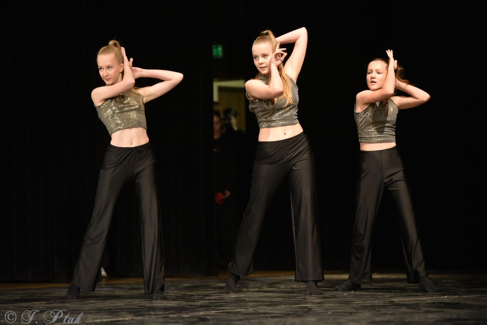 Zdjęcie w galerii na portalu naszraciborz.pl: Laureaci konkursu tańca w ramach XIV Powiatowego Festiwalu Twórczości Artystycznej wiadomości z regionu