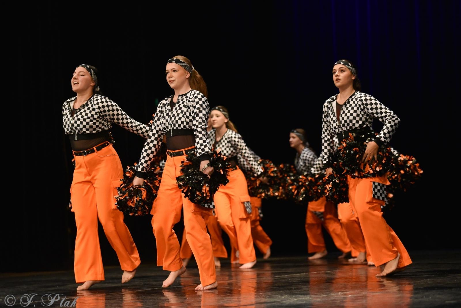 Zdjęcie w galerii na portalu naszraciborz.pl: Laureaci konkursu tańca w ramach XIV Powiatowego Festiwalu Twórczości Artystycznej wiadomości z regionu