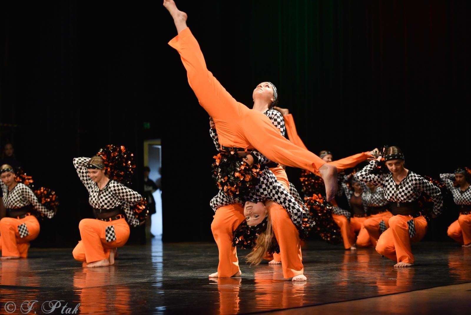 Zdjęcie w galerii na portalu naszraciborz.pl: Laureaci konkursu tańca w ramach XIV Powiatowego Festiwalu Twórczości Artystycznej wiadomości z regionu