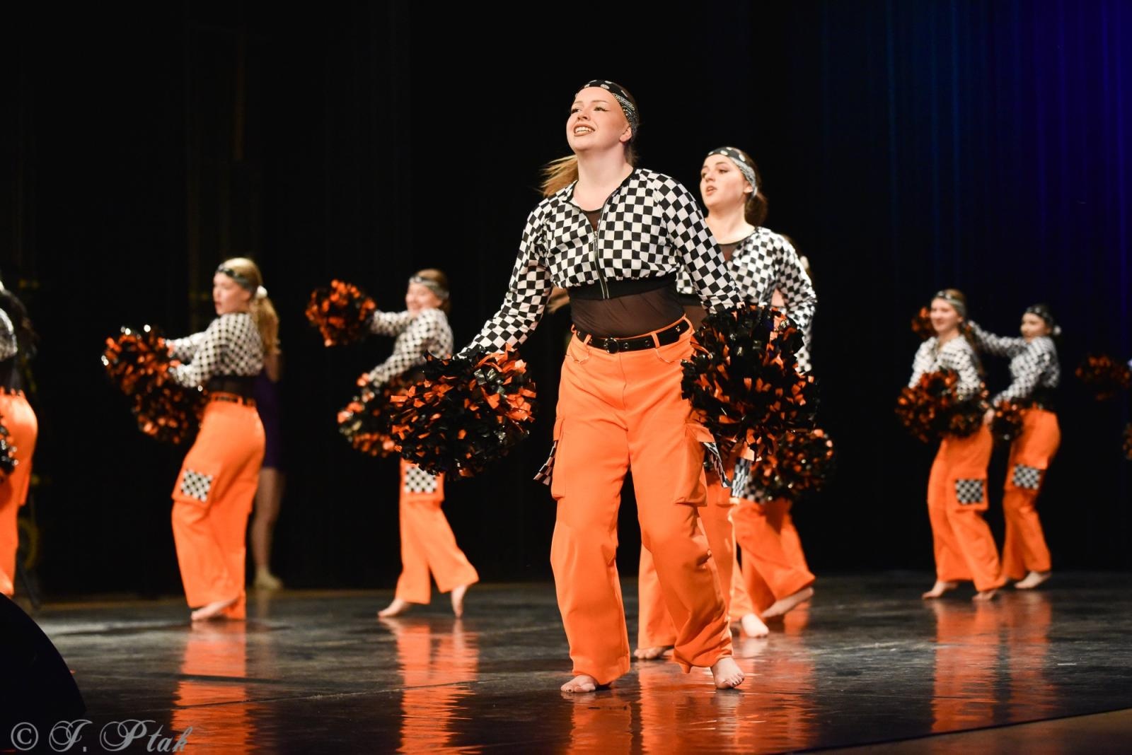 Zdjęcie w galerii na portalu naszraciborz.pl: Laureaci konkursu tańca w ramach XIV Powiatowego Festiwalu Twórczości Artystycznej wiadomości z regionu