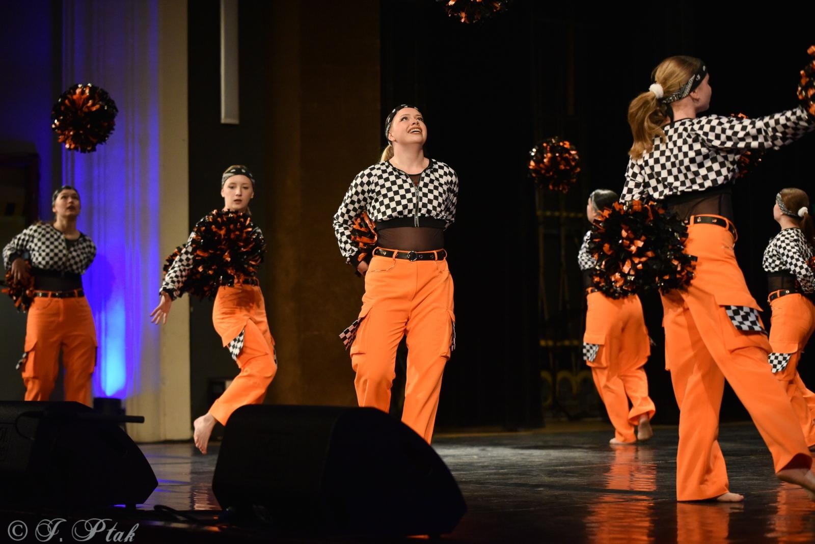 Zdjęcie w galerii na portalu naszraciborz.pl: Laureaci konkursu tańca w ramach XIV Powiatowego Festiwalu Twórczości Artystycznej wiadomości z regionu