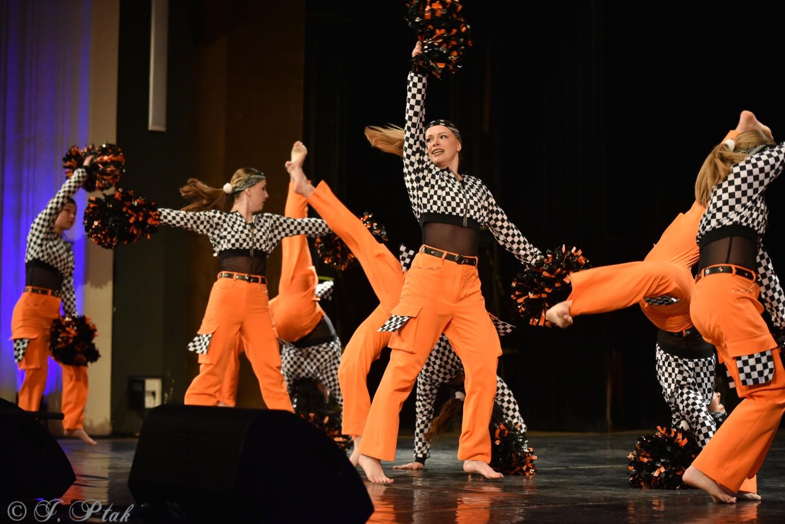 Zdjęcie w galerii na portalu naszraciborz.pl: Laureaci konkursu tańca w ramach XIV Powiatowego Festiwalu Twórczości Artystycznej wiadomości z regionu