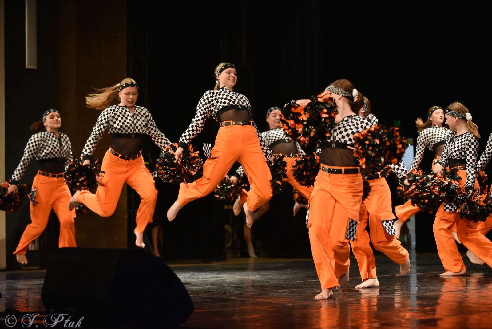 Zdjęcie w galerii na portalu naszraciborz.pl: Laureaci konkursu tańca w ramach XIV Powiatowego Festiwalu Twórczości Artystycznej wiadomości z regionu