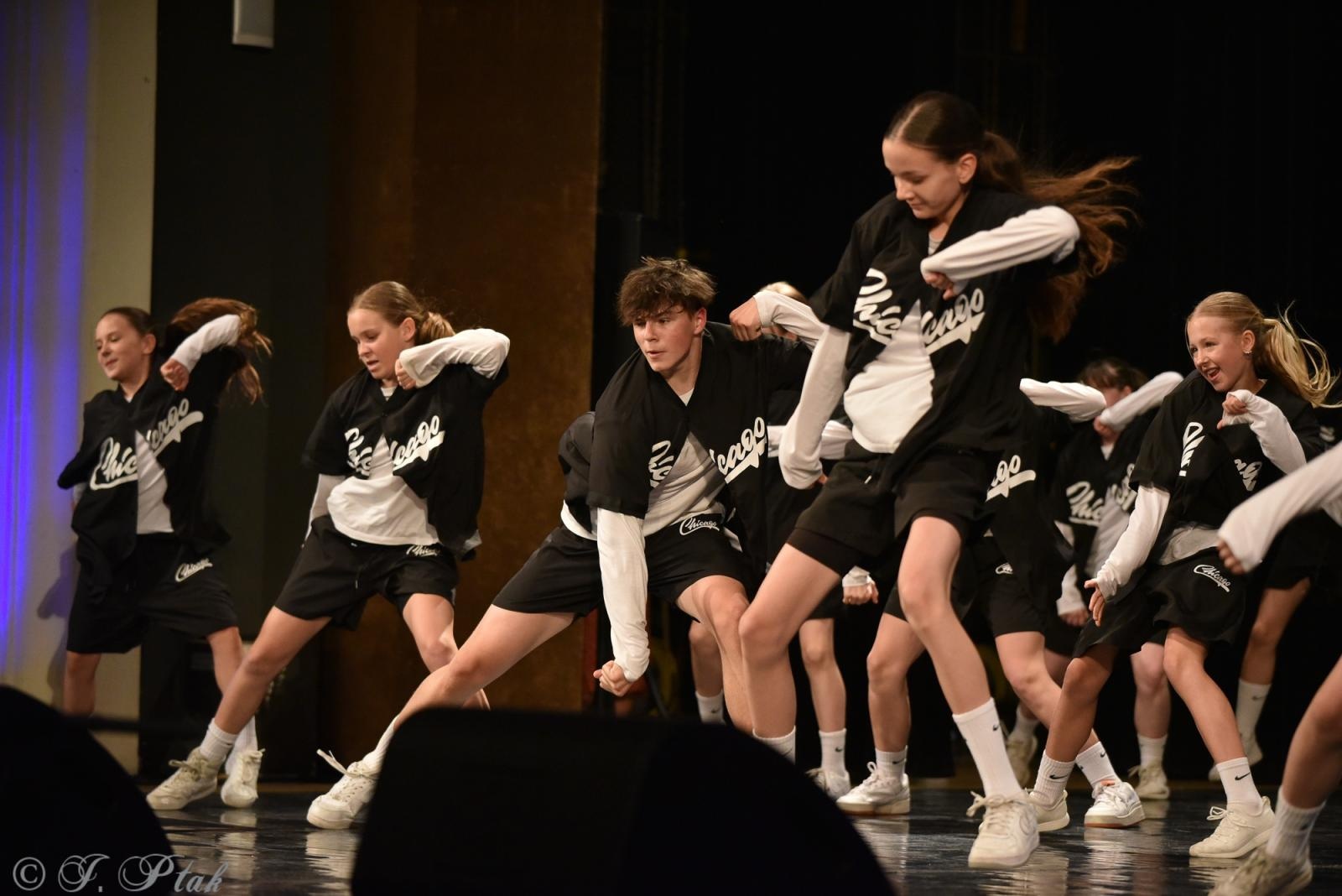 Zdjęcie w galerii na portalu naszraciborz.pl: Laureaci konkursu tańca w ramach XIV Powiatowego Festiwalu Twórczości Artystycznej wiadomości z regionu