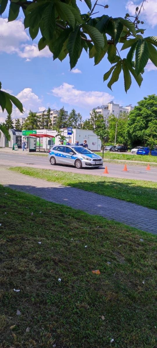Zdjęcie w galerii na portalu naszraciborz.pl: Groźne zdarzenie drogowe na Ocickiej. Rowerzysta uderzył w toyotę [FOTO] wiadomości z regionu