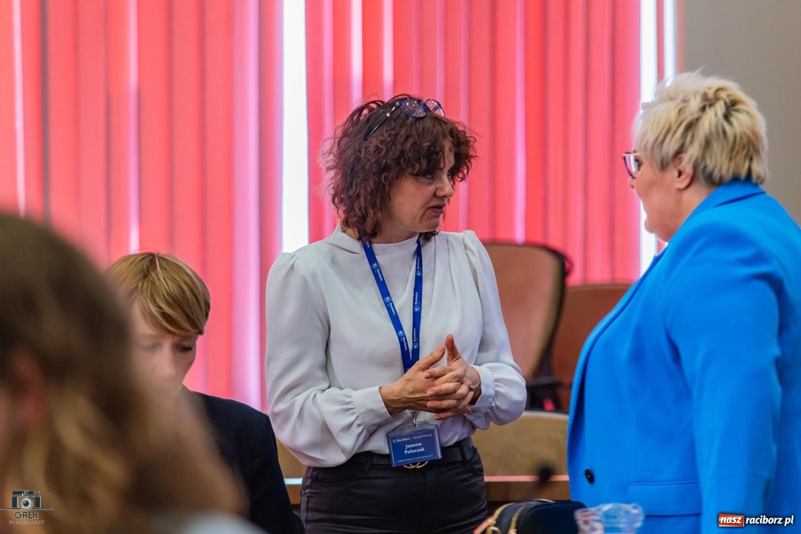 Zdjęcie w galerii na portalu naszraciborz.pl: Drogowskaz jak gorący kartofel. W ratuszu o walce z alkoholizmem i jego skutkami wiadomości z regionu