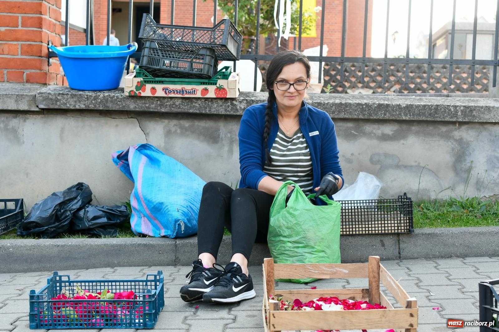 Zdjęcie w galerii na portalu naszraciborz.pl: W Brzeziu na Boże Ciało powstają prawdziwe dzieła sztuki [FOTO i WIDEO] wiadomości z regionu