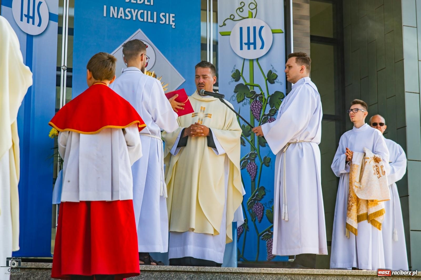 Zdjęcie w galerii na portalu naszraciborz.pl: Boże Ciało na raciborskim starym mieście [FOTO i WIDEO] wiadomości z regionu