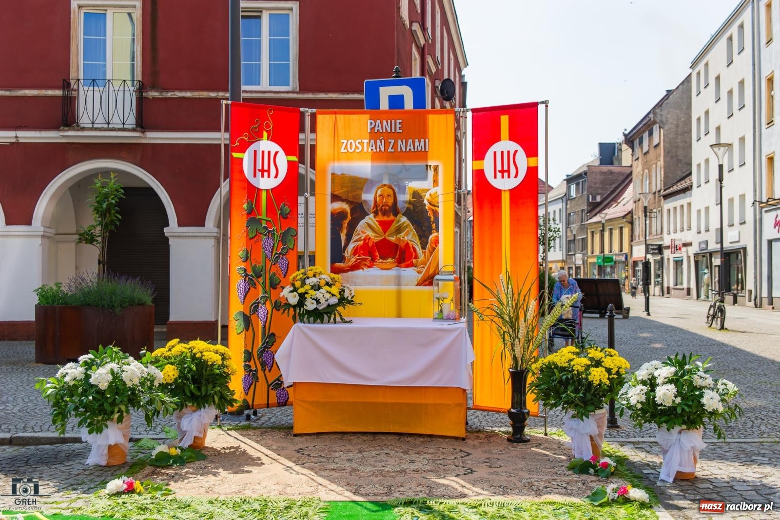 Zdjęcie w galerii na portalu naszraciborz.pl: Boże Ciało na raciborskim starym mieście [FOTO i WIDEO] wiadomości z regionu