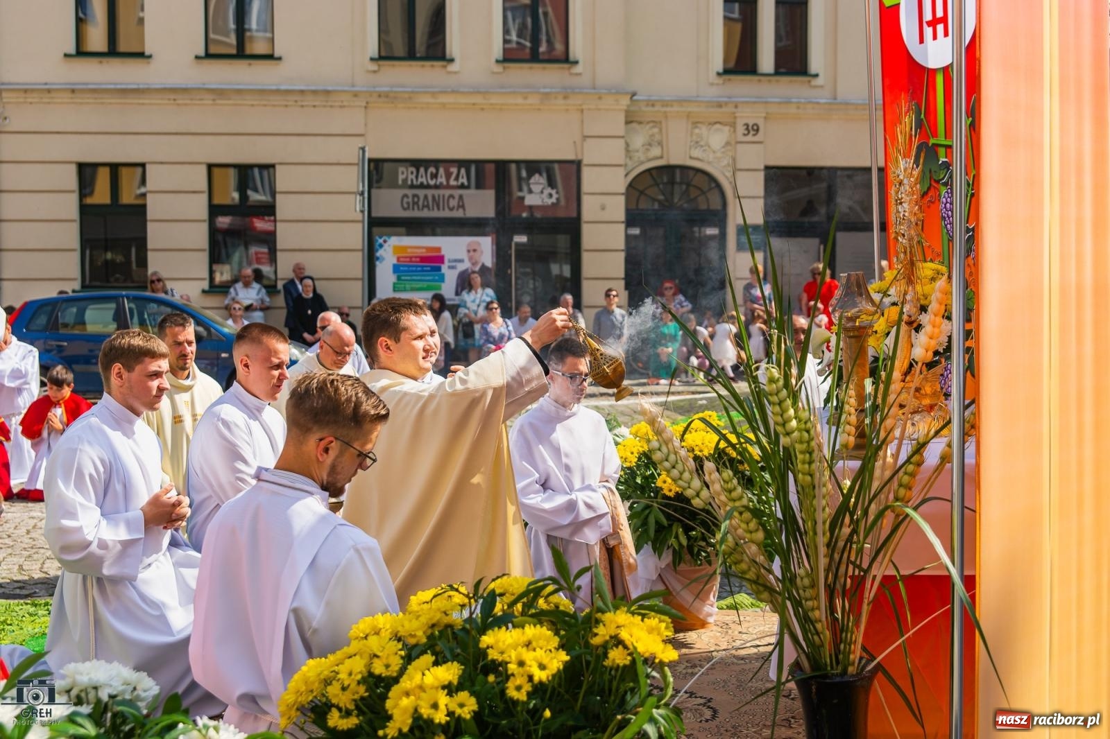 Zdjęcie w galerii na portalu naszraciborz.pl: Boże Ciało na raciborskim starym mieście [FOTO i WIDEO] wiadomości z regionu