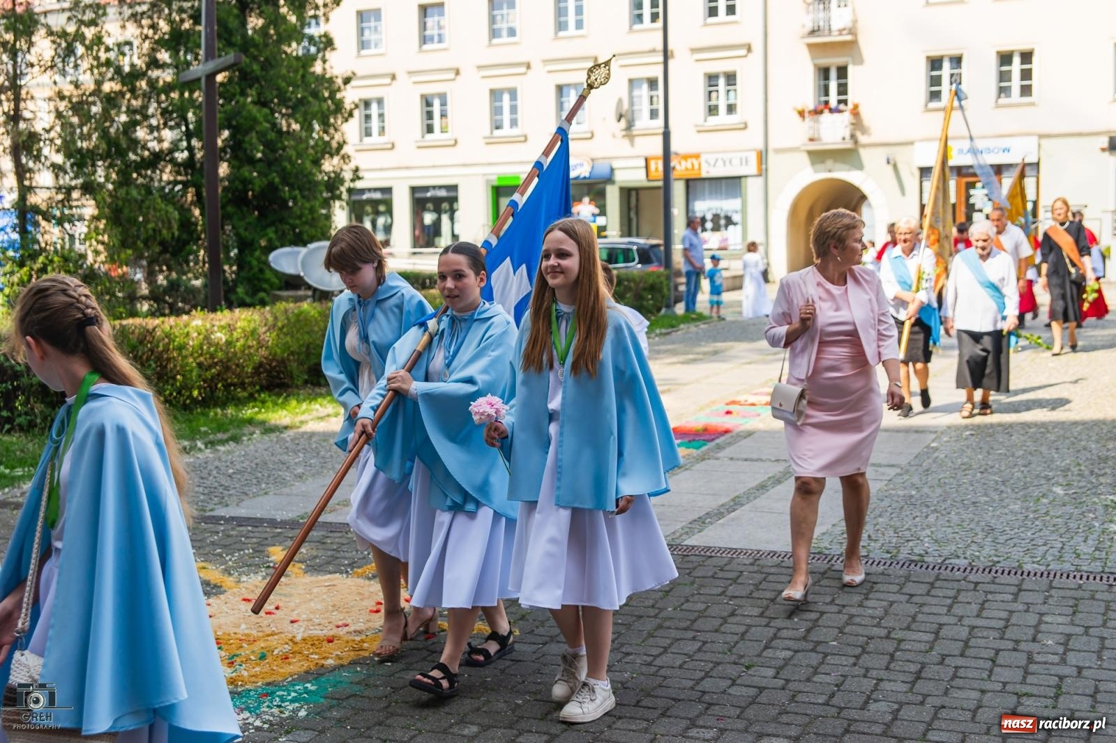 Zdjęcie w galerii na portalu naszraciborz.pl: Boże Ciało na raciborskim starym mieście [FOTO i WIDEO] wiadomości z regionu