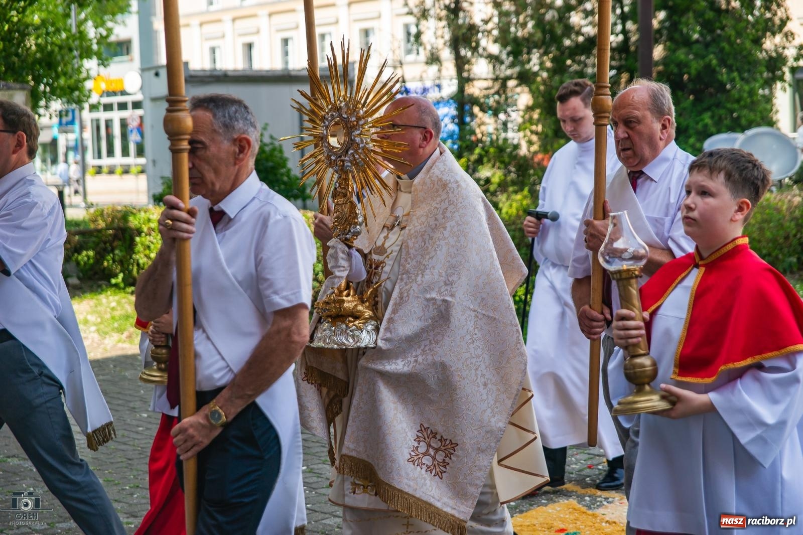 Zdjęcie w galerii na portalu naszraciborz.pl: Boże Ciało na raciborskim starym mieście [FOTO i WIDEO] wiadomości z regionu