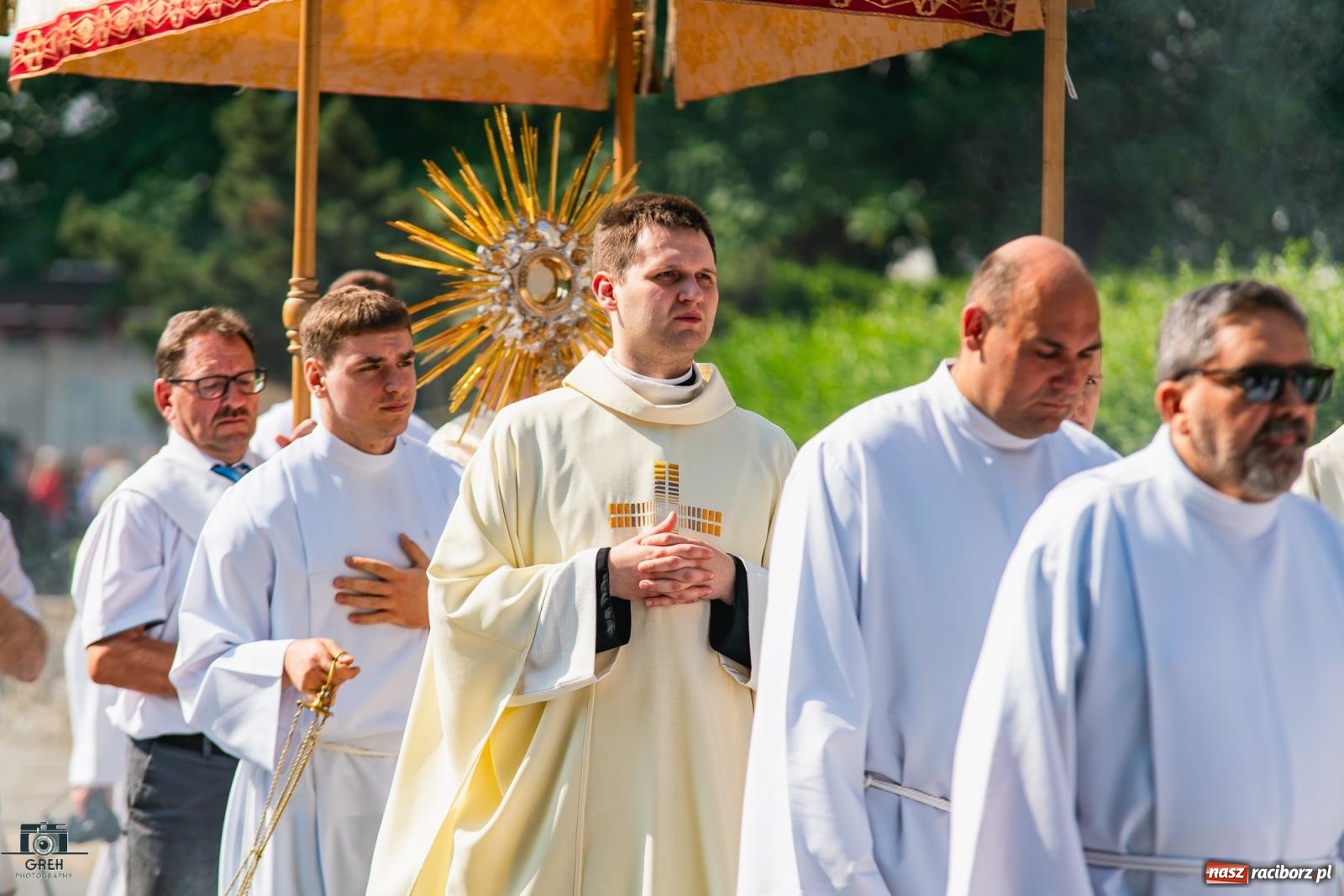 Zdjęcie w galerii na portalu naszraciborz.pl: Boże Ciało na raciborskim starym mieście [FOTO i WIDEO] wiadomości z regionu