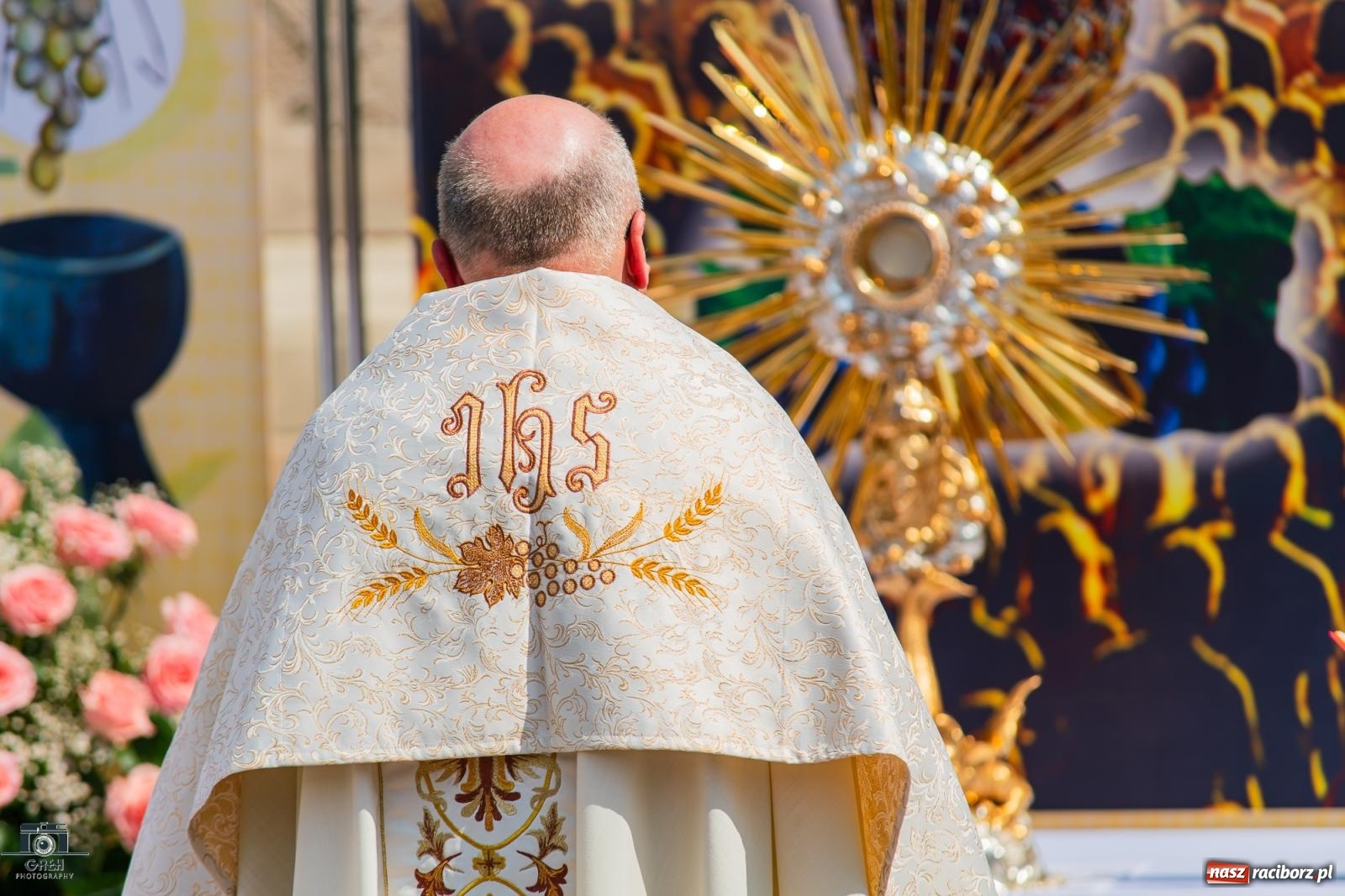 Zdjęcie w galerii na portalu naszraciborz.pl: Boże Ciało na raciborskim starym mieście [FOTO i WIDEO] wiadomości z regionu
