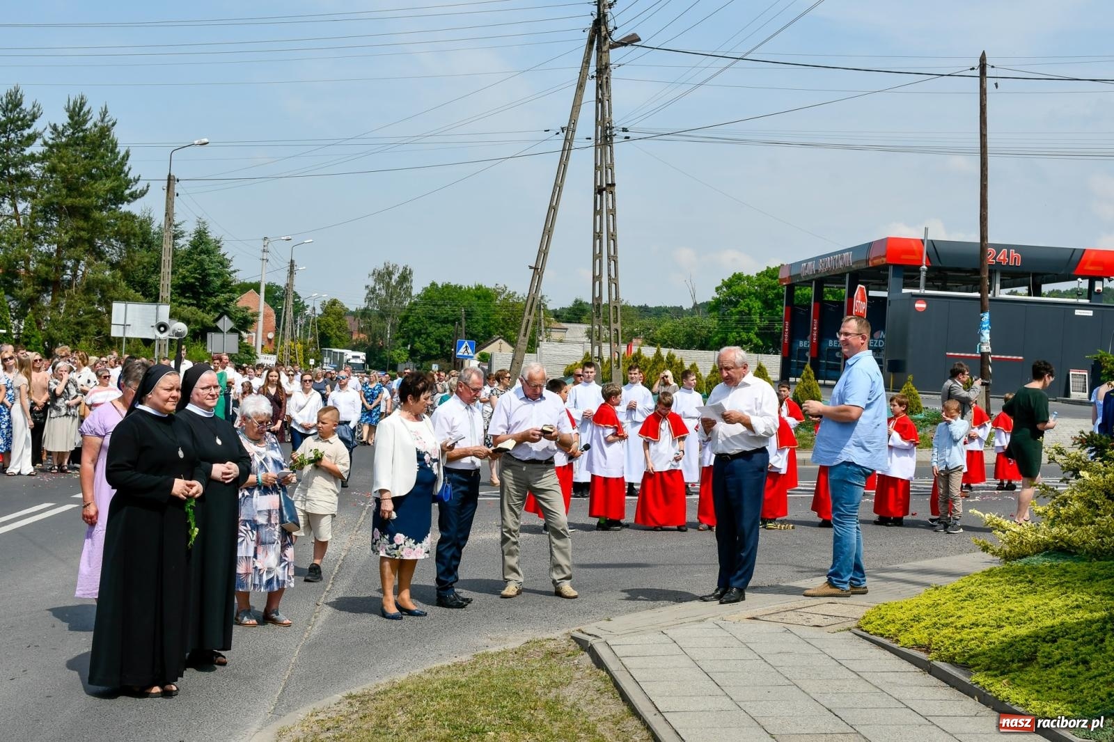 Zdjęcie w galerii na portalu naszraciborz.pl: Brzeskie Boże Ciało. Piękne śląskie akcenty [FOTO i WIDEO] wiadomości z regionu