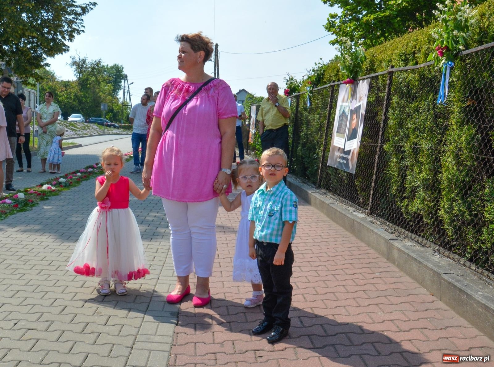 Zdjęcie w galerii na portalu naszraciborz.pl: Brzeskie Boże Ciało. Piękne śląskie akcenty [FOTO i WIDEO] wiadomości z regionu