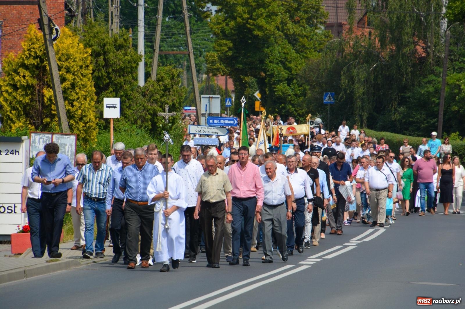 Zdjęcie w galerii na portalu naszraciborz.pl: Brzeskie Boże Ciało. Piękne śląskie akcenty [FOTO i WIDEO] wiadomości z regionu